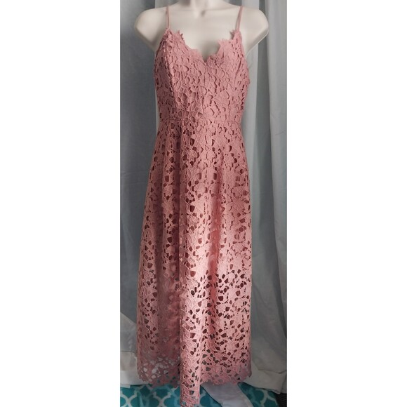 ASTR Mauve Pink Sleeveless Lace Fit & Flare Midi Dress Small - Picture 2 of 6